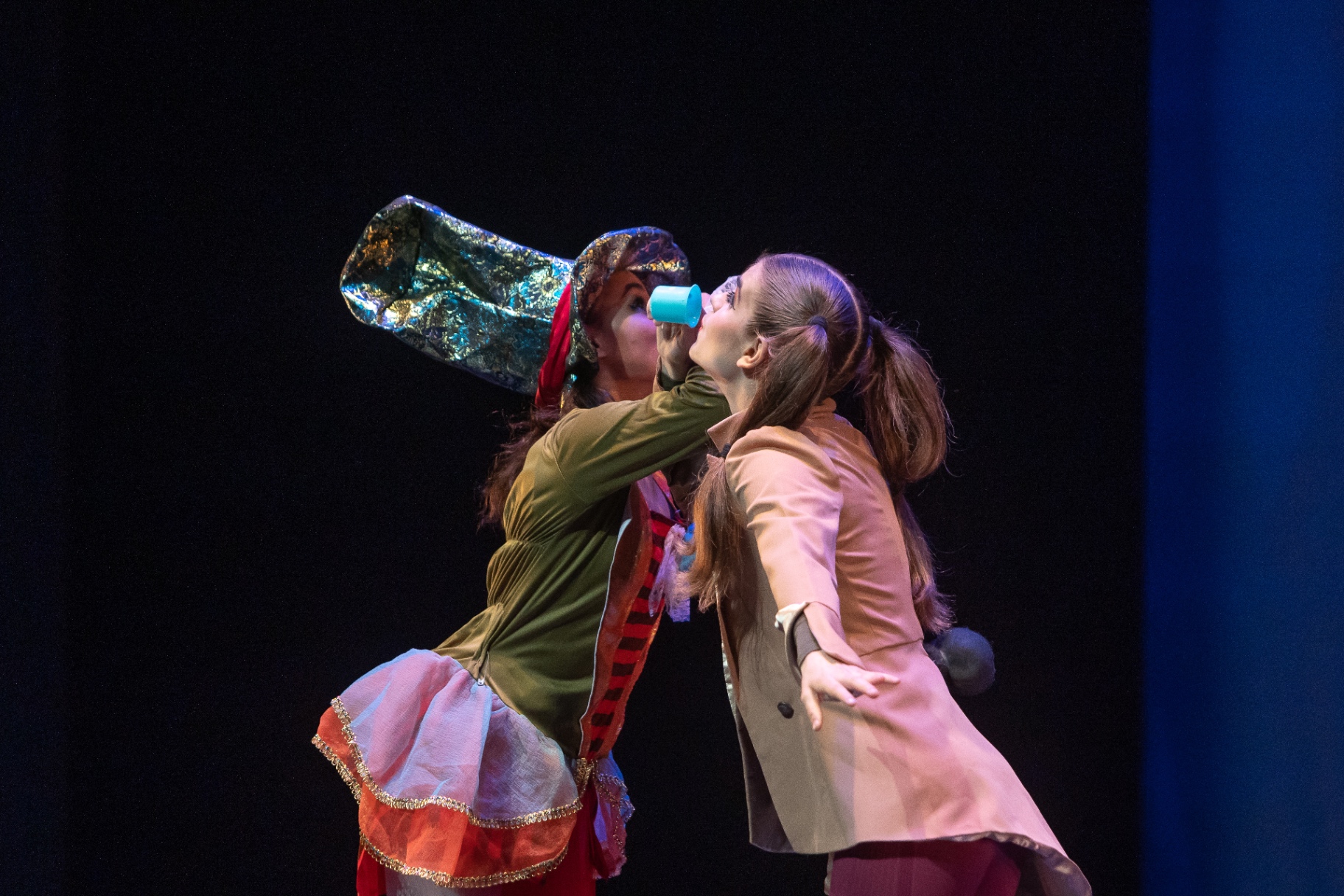 Alice no País das Maravilhas — cena 2
