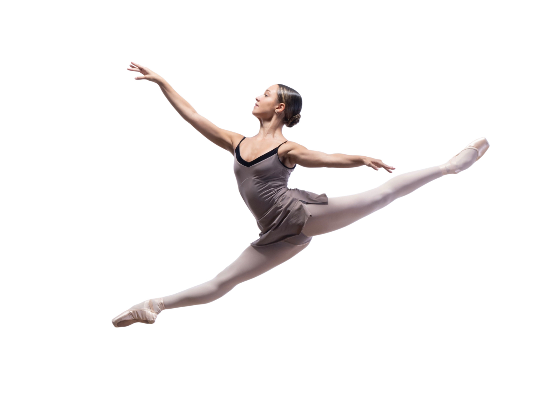 Bailarina em salto no palco